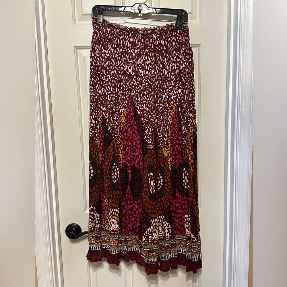 S31 Elegant Soft Surroundings Maroon Patterned Maxi Skirt w/Sequence at hem.